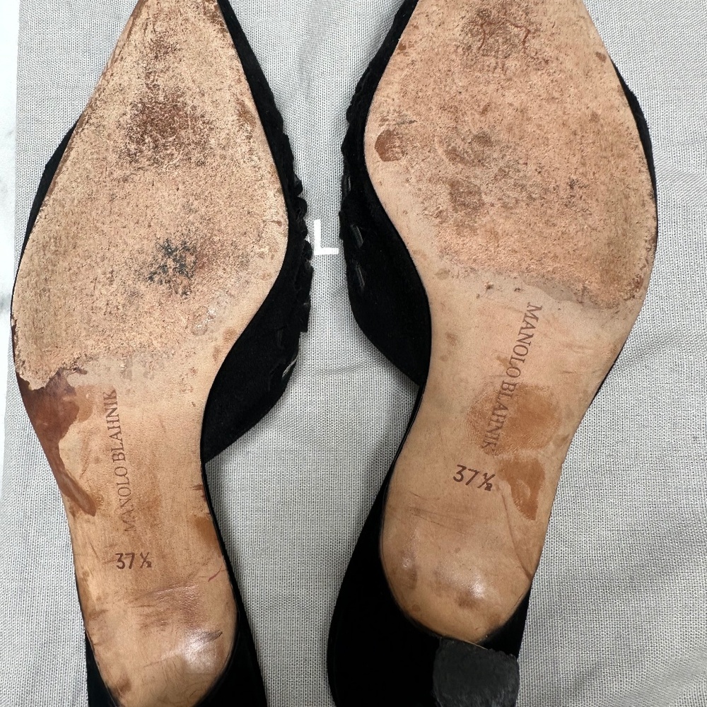 Manolo Blahnik Black Suede Kitten Heel Mules with Fretwork Size 37.5 - Picture 5 of 5